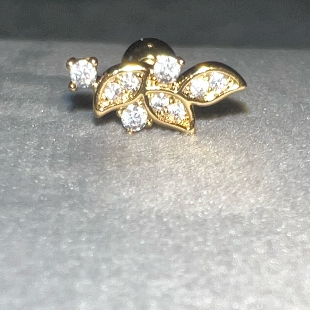 Helix earring - Picture 3 of 3